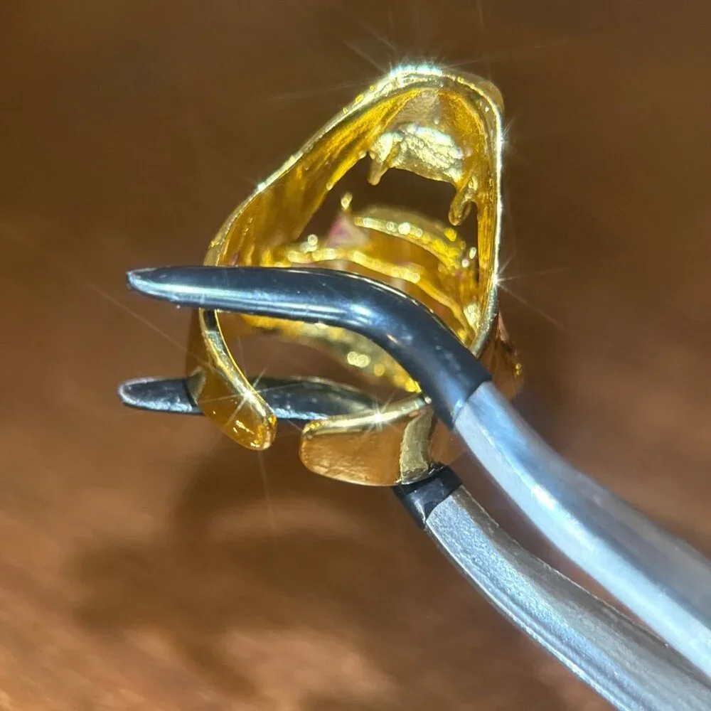 Good Open‎ Back Mask Fang Ring